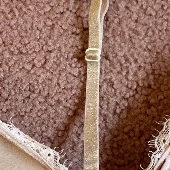 Aerie size small pale pink t strap bralette glitter strap lace - Picture 3 of 3